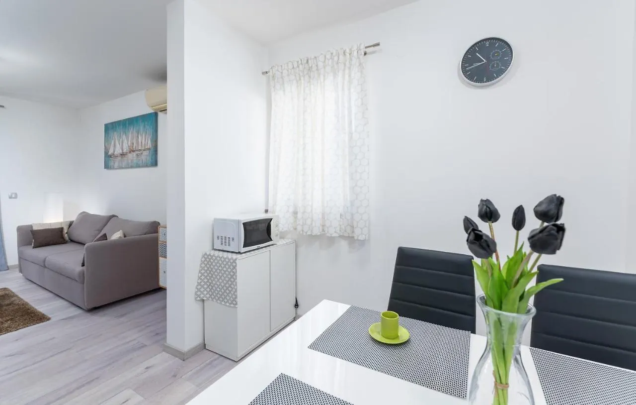 Apartment Pina Rovinj